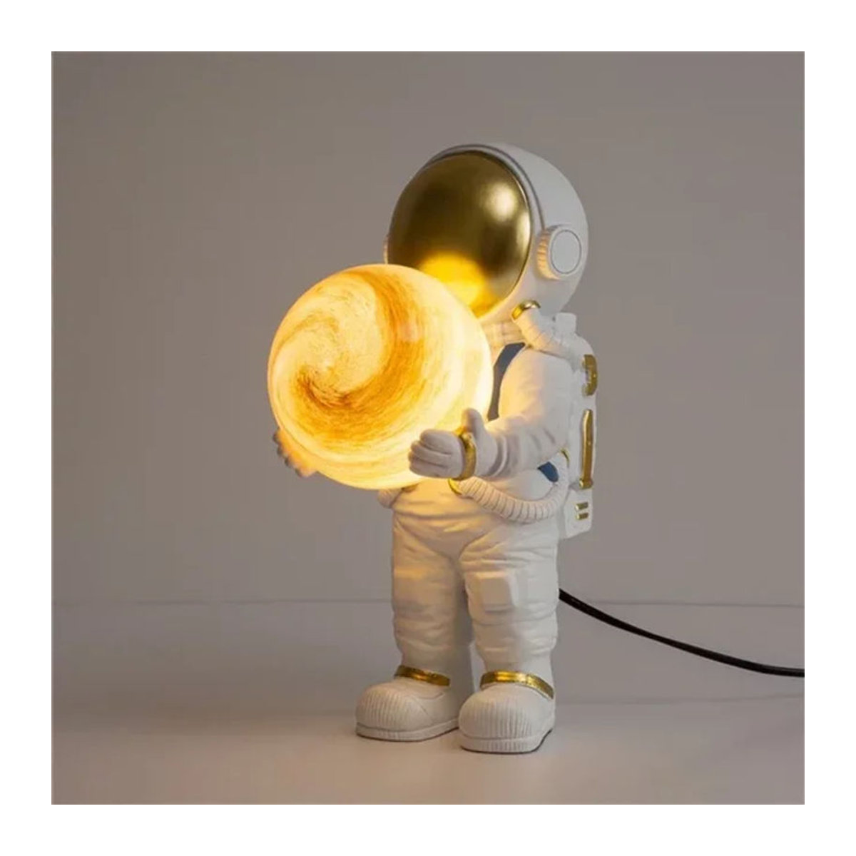 JIANKEXING Astronaut Wandlampe Skandinavisch Weiß Kreatives Nachtlicht für Kinderzimmer und Arbeitszimmer - Bild 1