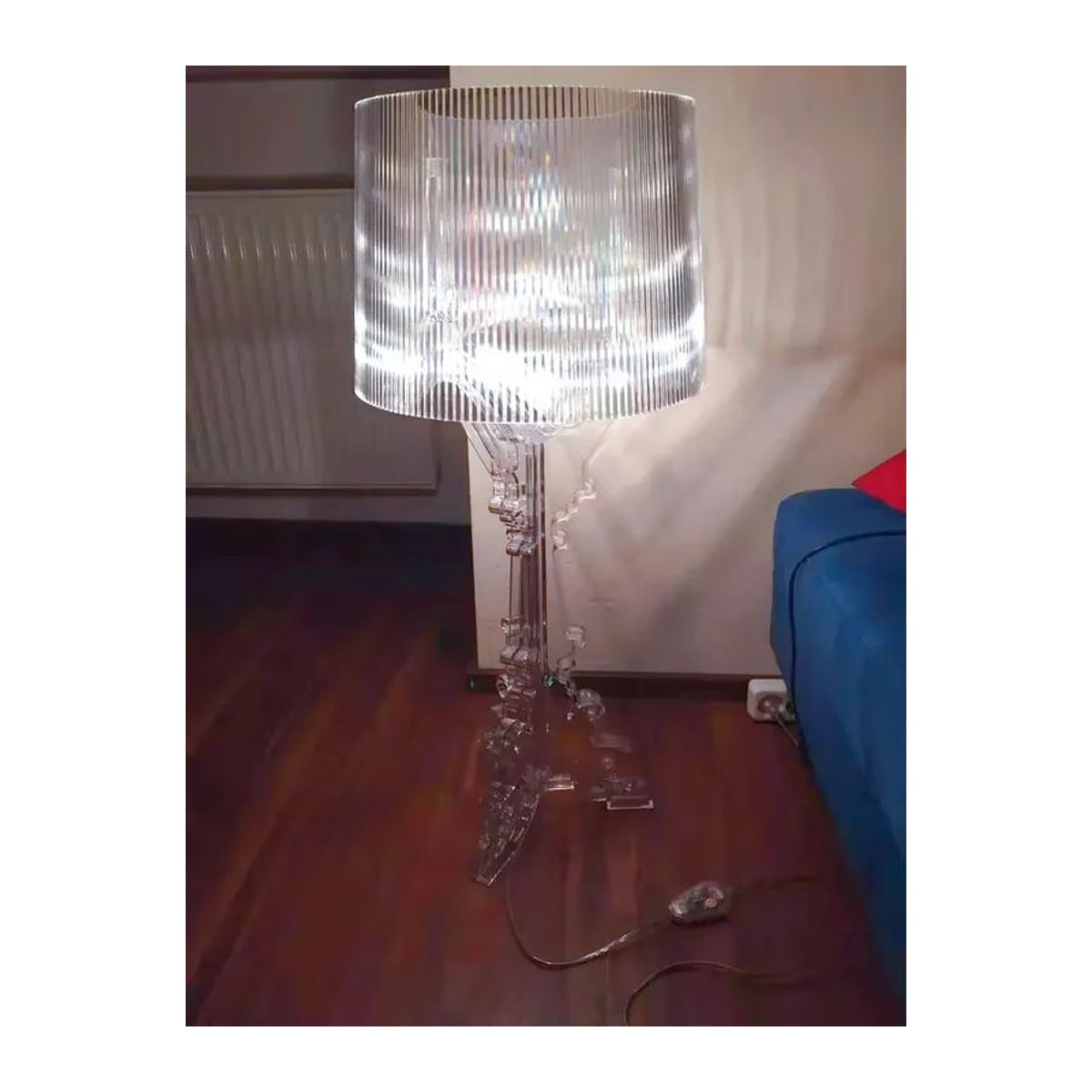 JIANKEXING Barocke Tischlampe in Weiß, Moderne Design-Nachttischlampe für Schlafzimmer und Balkon - Bild 3