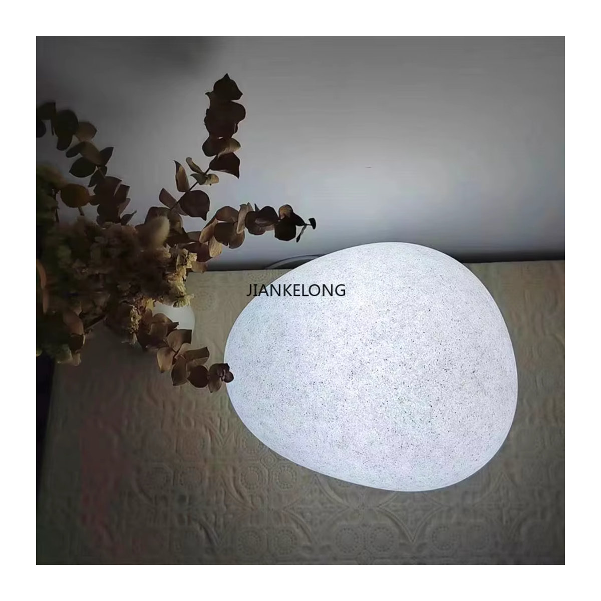 JIANKEXING LED Tischlampe in Weiß im modernen minimalistischen Design mit Kieselstein-Form aus Mineralguss - Bild 2
