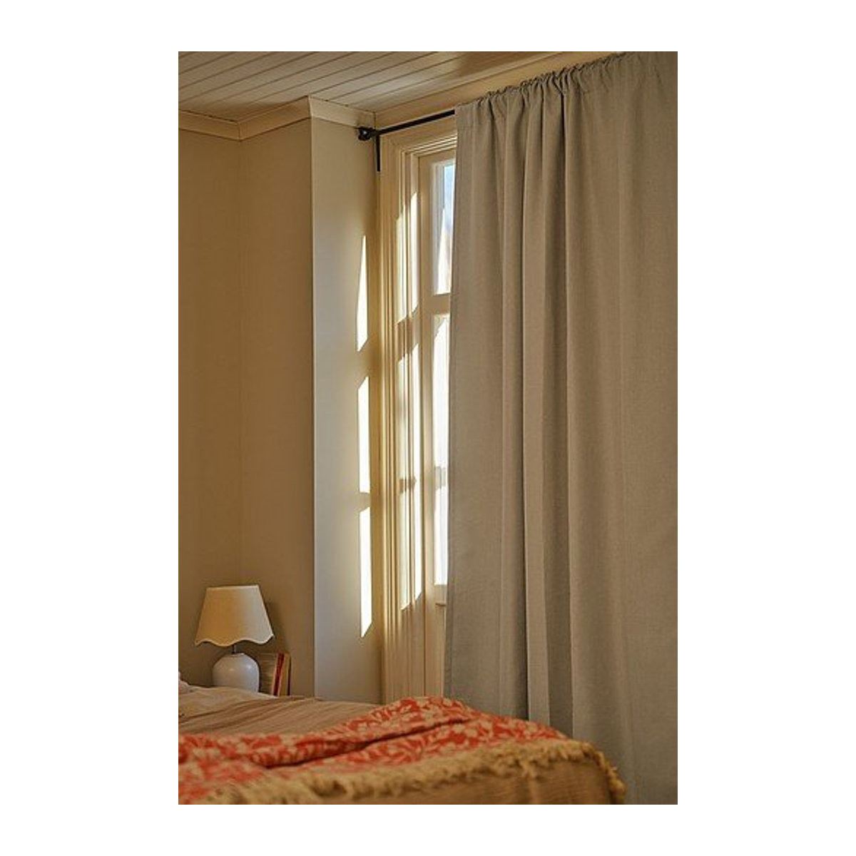 Jotex SHADOW Verdunkelungsvorhang in Beige oder Grau - Bild 1