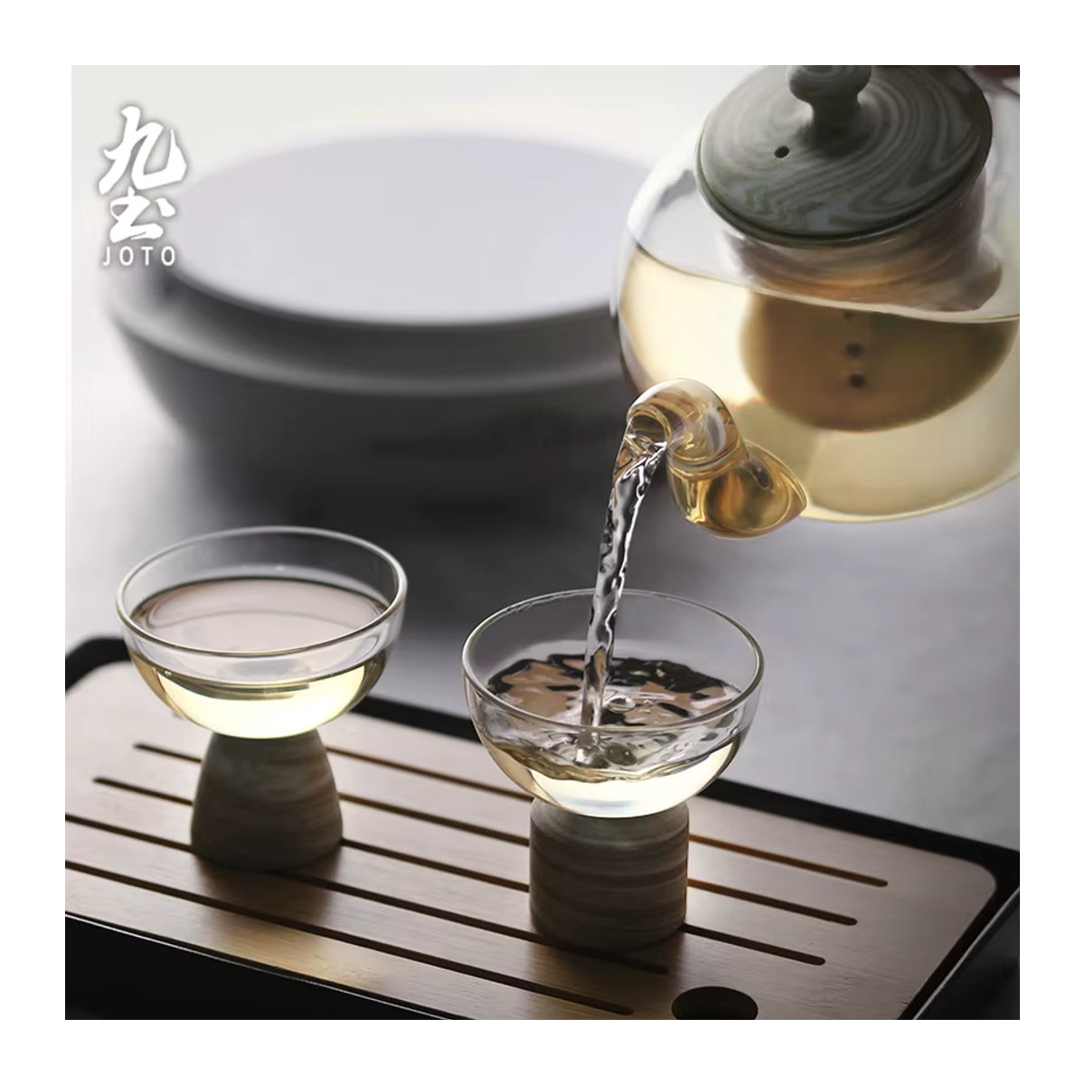 JOTO Glas-Teetassen-Set mit Holzsockel, handgefertigte transparente Teetassen, 3er-Set, rund und minimalistisch, Farbe: transparent - Bild 4