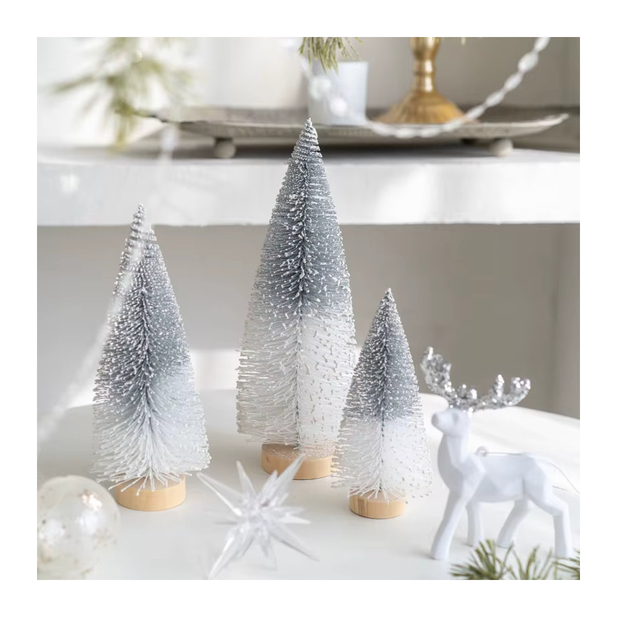 Joy-enlife Mini-Weihnachtsbäume aus künstlichen Nadeln in Weiß mit Holzbasis für deine skandinavische Weihnachtsdekoration - Bild 3