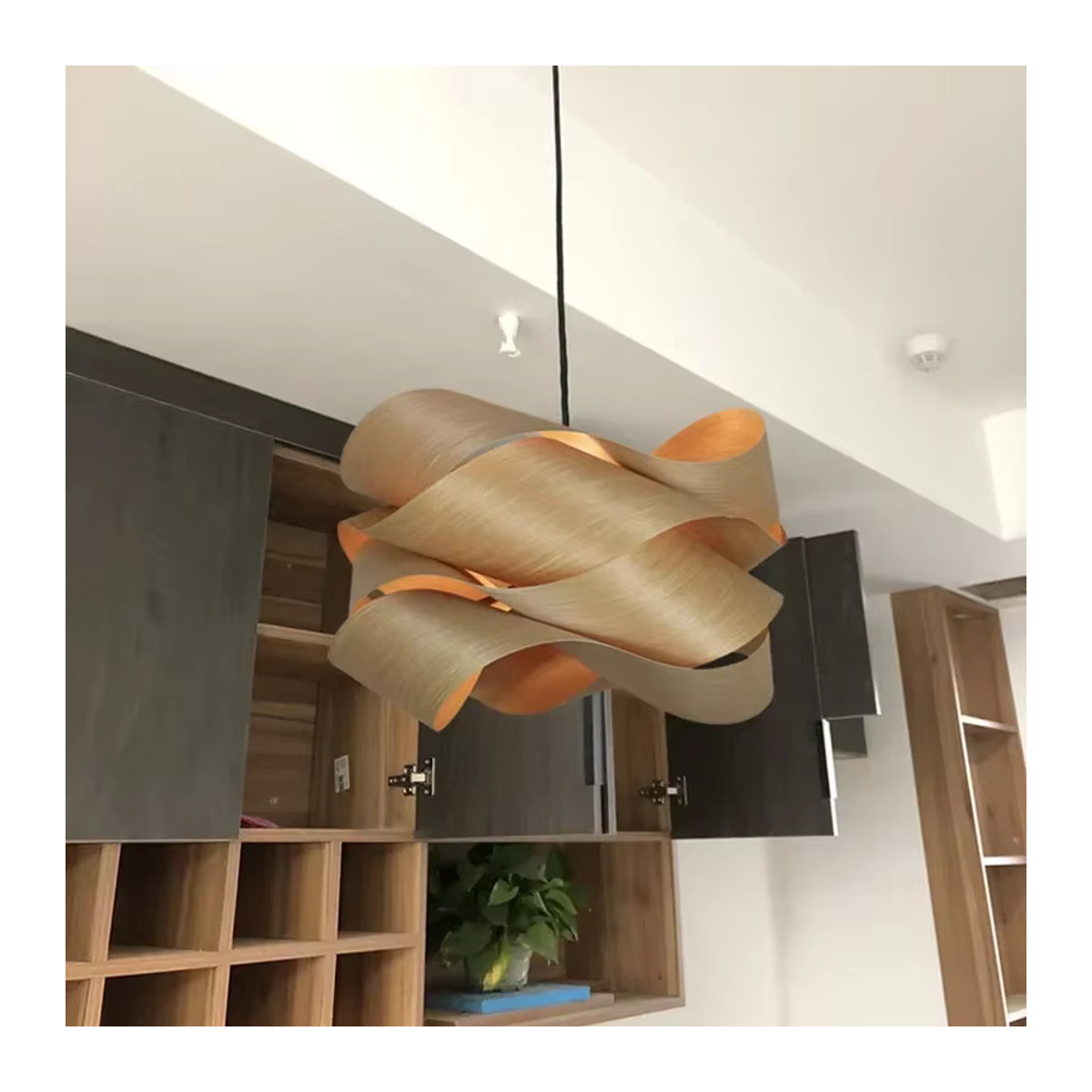 JOYINLED Moderne LED Pendelleuchte aus Holz in Natur für Schlafzimmer und Restaurant - Bild 2
