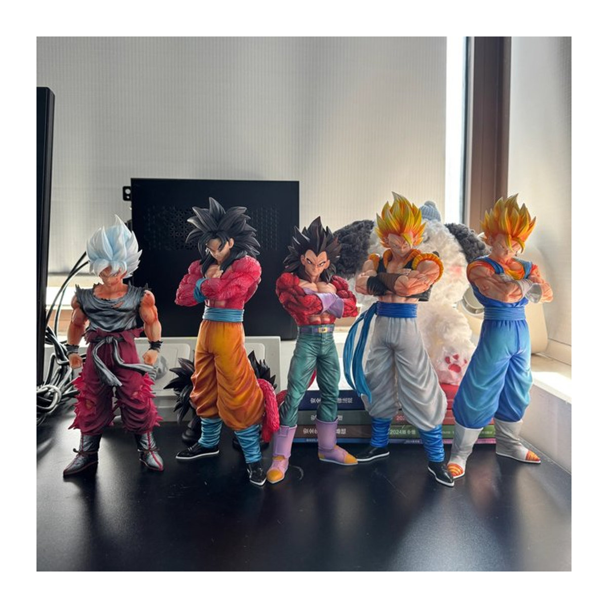 JT Studio Dragon Ball Anime Figur Super Saiyajin 4 Son Goku Statue in Mehrfarbig - Bild 1
