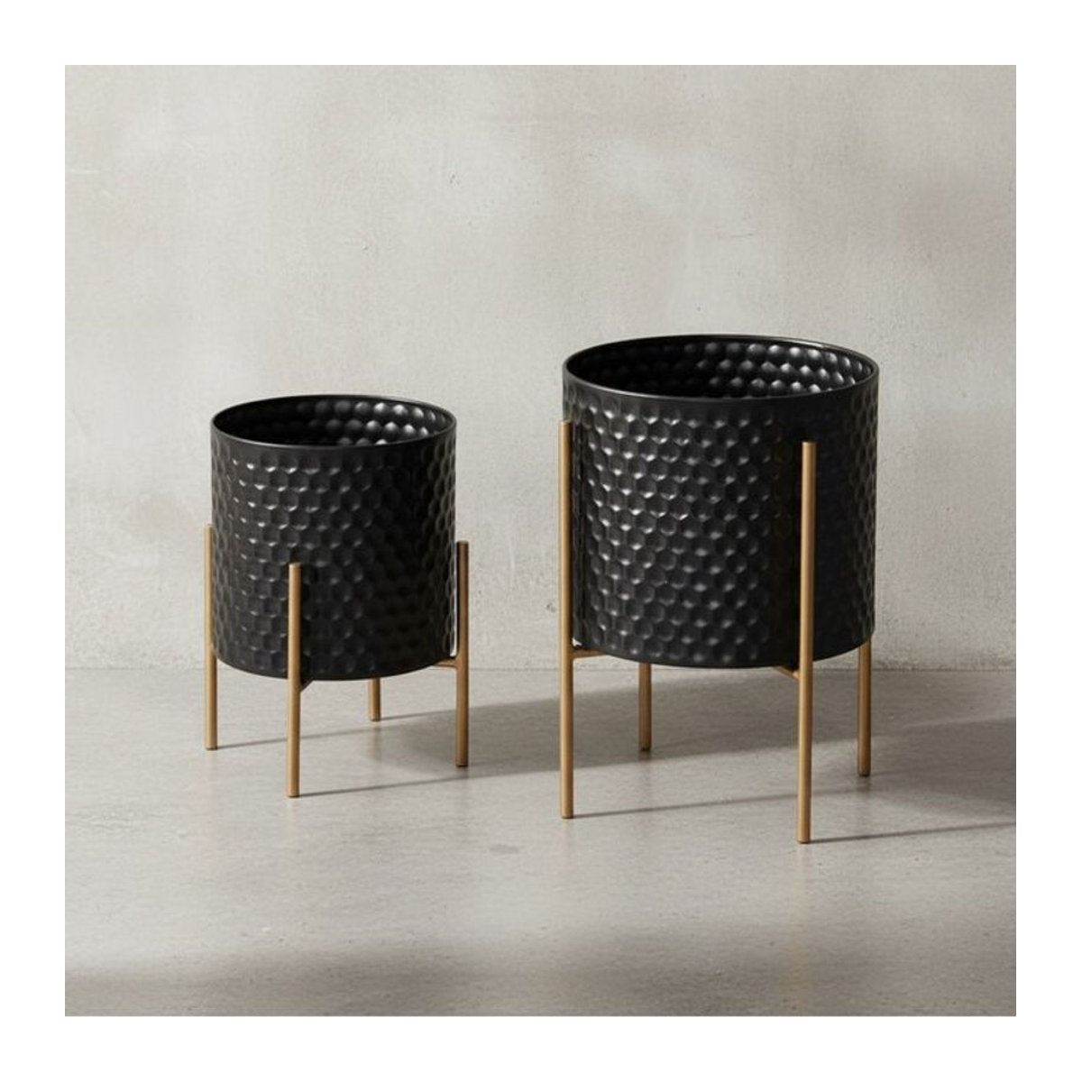 KADIMA DESIGN 2er Set runde Metall-Blumentöpfe in Schwarz-Gold für Topfpflanzen - Bild 1