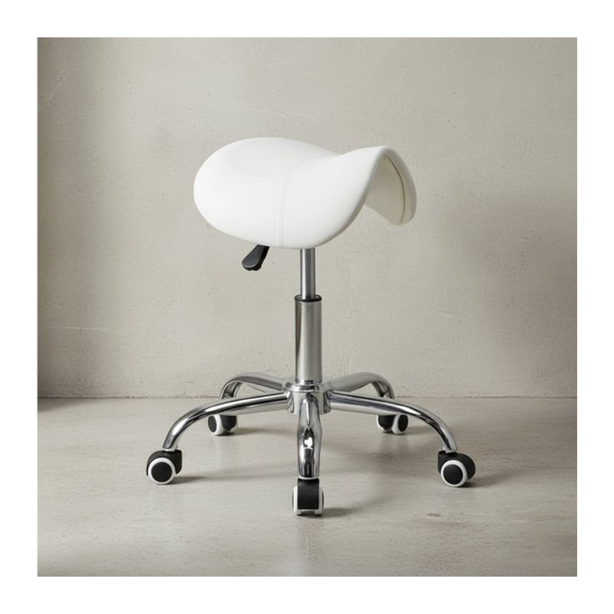 KADIMA DESIGN Sattelhocker BEVANO ergonomischer Hocker aus Kunstleder mit Chromgestell, höhenverstellbar, Schwarz oder Weiß - Bild 1