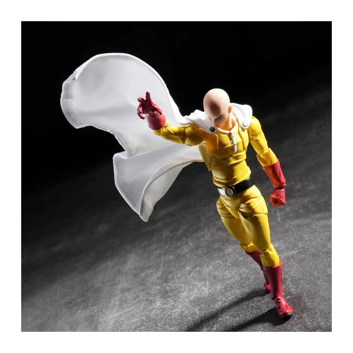 Kaiyodo One Punch Man Saitama Actionfigur Yamaguchi Revoltech aus Kunststoff, Gelb - Bild 3