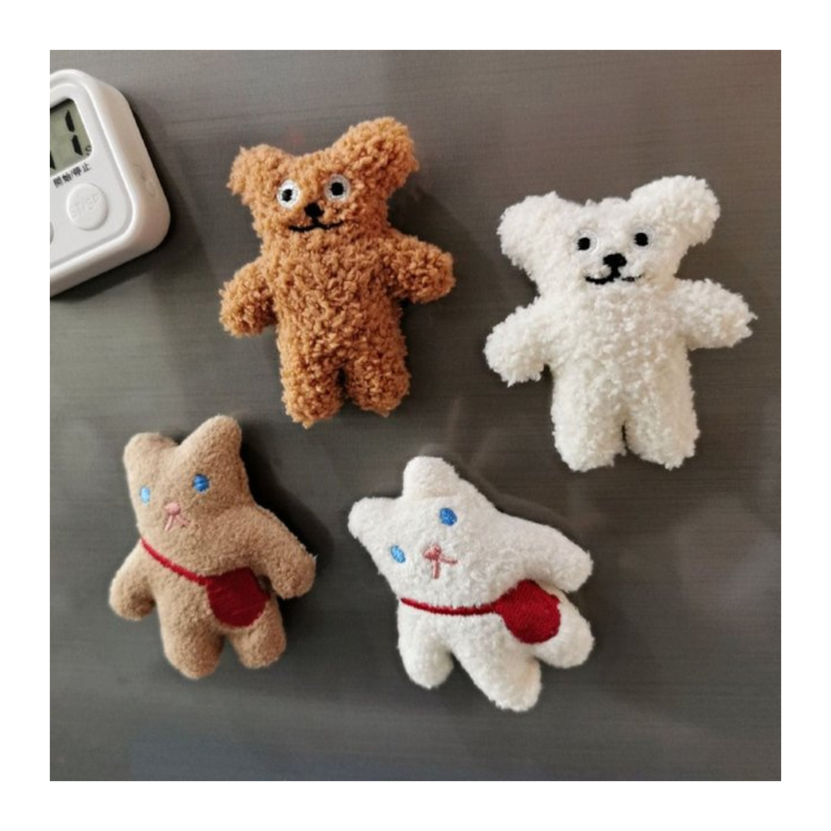 Kawaii 3D Bär Kühlschrank Magnet mit Plüsch-Textil für deine Küchendekoration, mehrfarbig - Bild 1