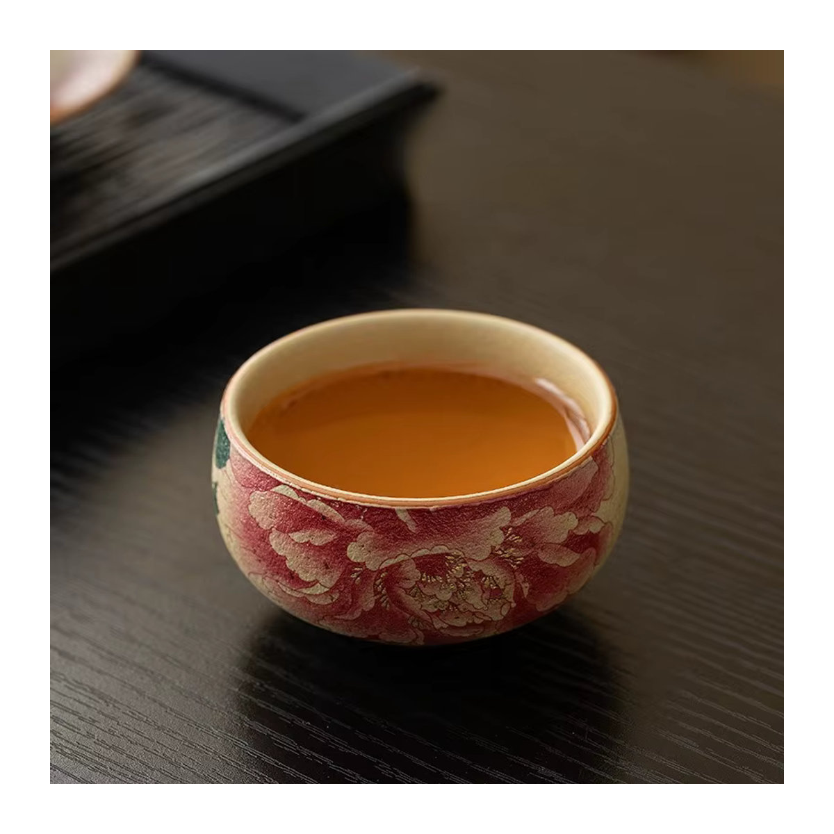 Keramische Teetasse mit blau-weißem Pfingstrosen-Design und Flint-Rot-Glasur für dein Gongfu-Teeset - Bild 2