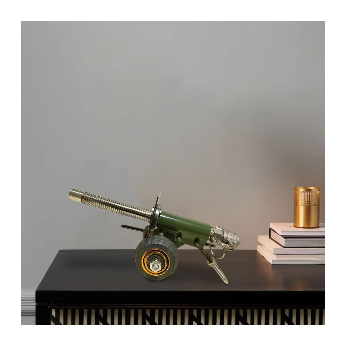 Kesoto Miniatur-Kanonenmodell aus Metall als dekorative Schreibtischfigur in Grün für dein Wohnzimmer oder Bücherregal - Bild 3