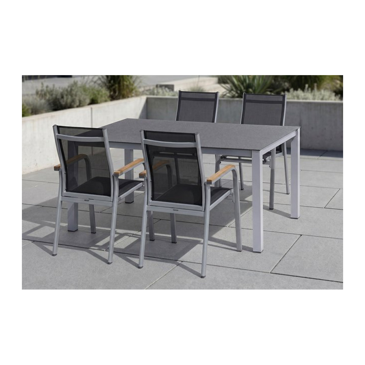 Kettler Granada Garten-Essgruppe in Silber und Anthrazit mit 4 Stapelsesseln, Breite: 160 cm, Tiefe: 95 cm - Bild 1