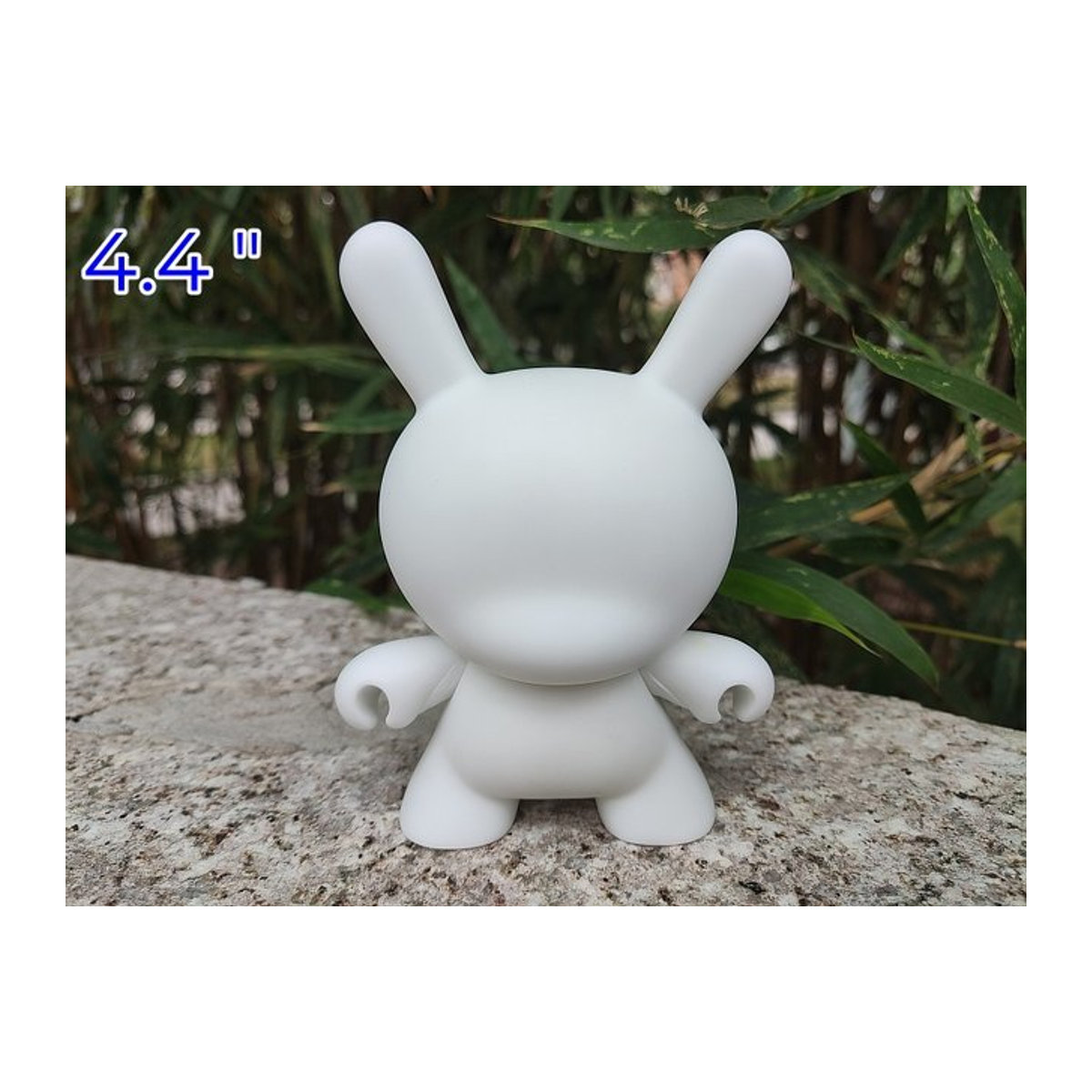 Kidrobot Munny DIY Kunstfigur Weiß – Do It Yourself Vinyl Spielzeug für Kunststudenten und Kinder - Bild 1