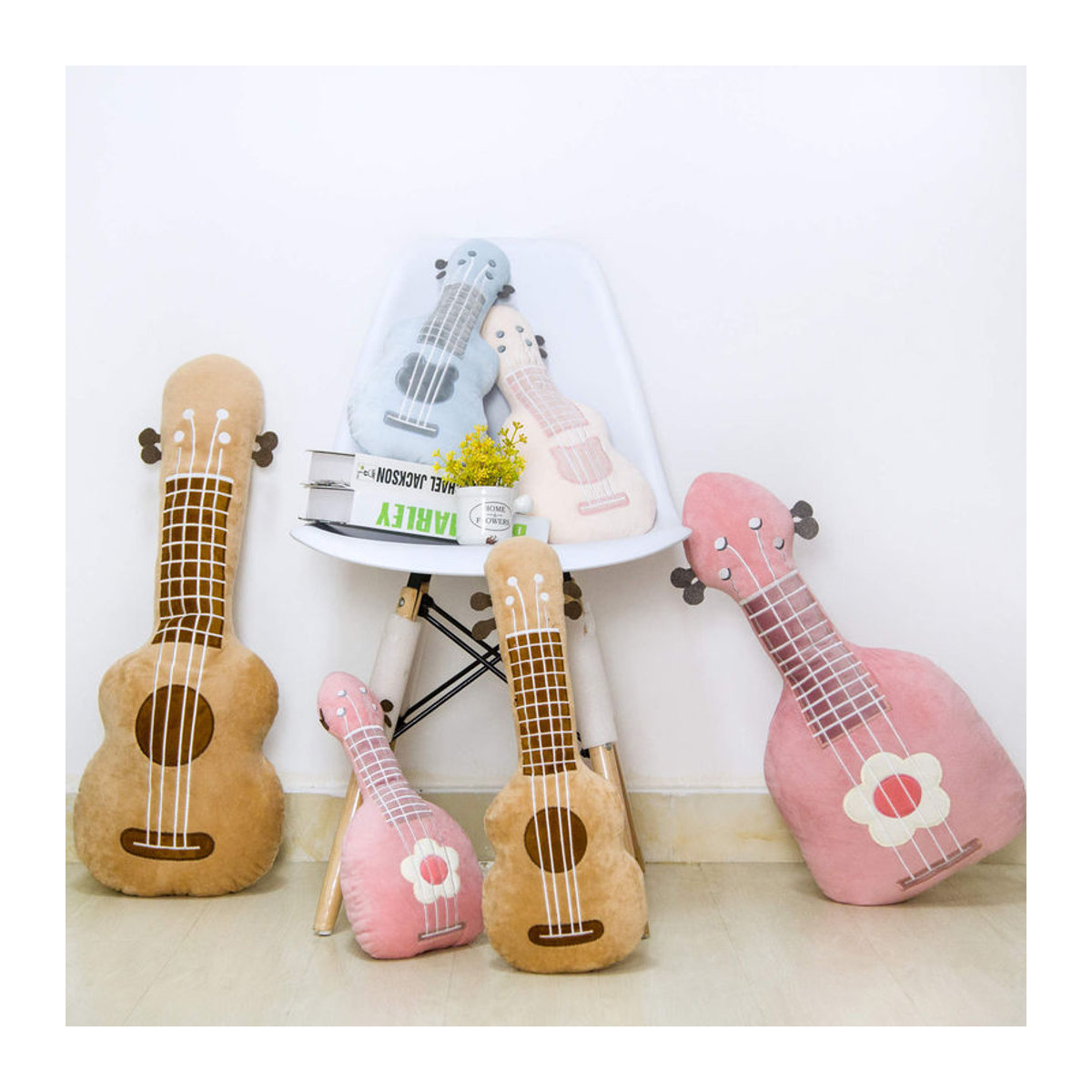 Kidsly Gitarrenkissen in Rosa mit Applikation als dekoratives Plüschkissen - Bild 2