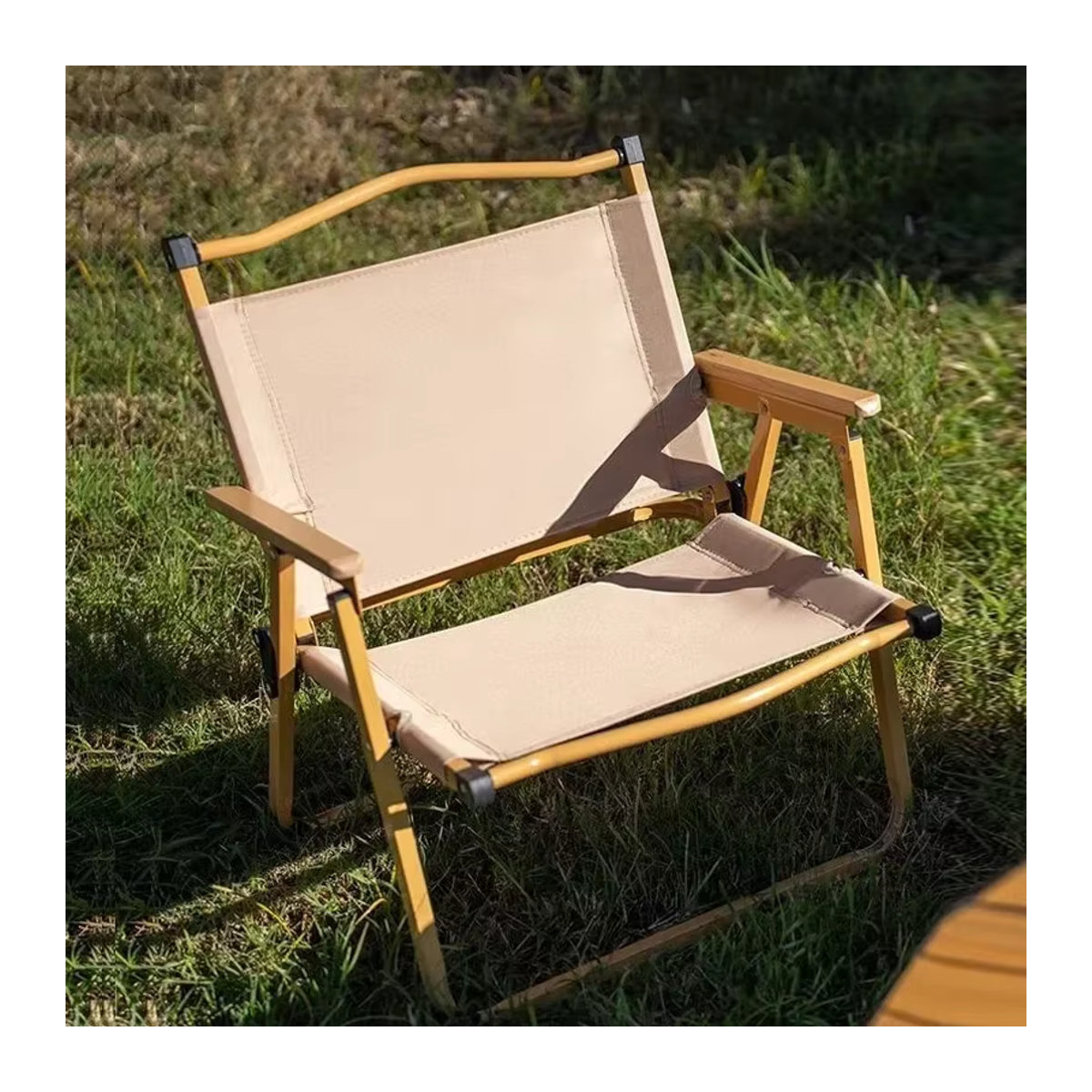 Klappbares Campingstuhl-Set für den Außenbereich in Beige mit Holzmaserung und Stoffbezug - Bild 4