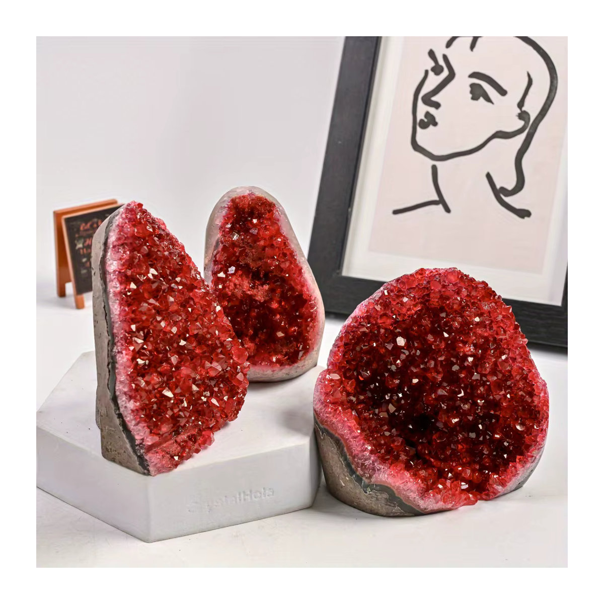 Klassischer roter Amethyst-Geodencluster von CrystalHola als ästhetischer Dekostein - Bild 4