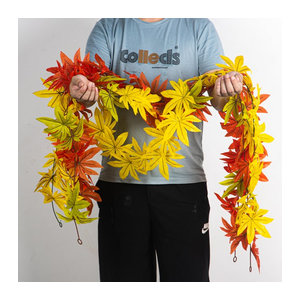 Kmitang Künstliche Herbst-Ahorn Girlande in Orange und Mehrfarbig, Hängende Ranken mit Blättern für Halloween und Herbst-Dekoration, Länge: 43–200 cm
