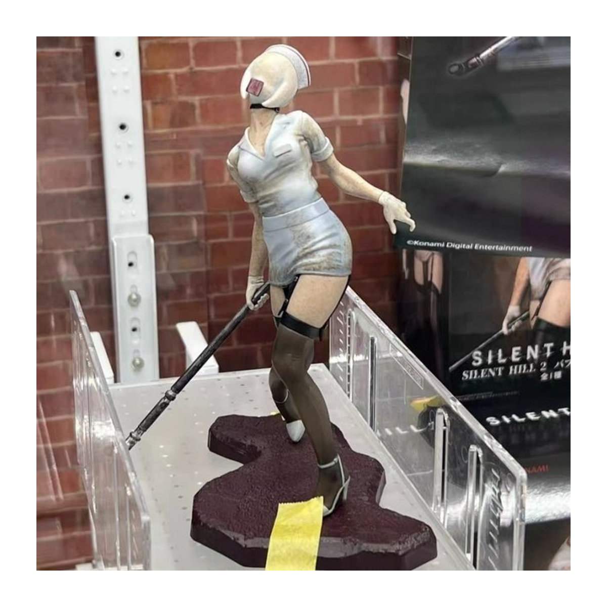 Konami Silent Hill 2 Bubble Nurse Figur aus weißem PVC Sammlermodell - Bild 1