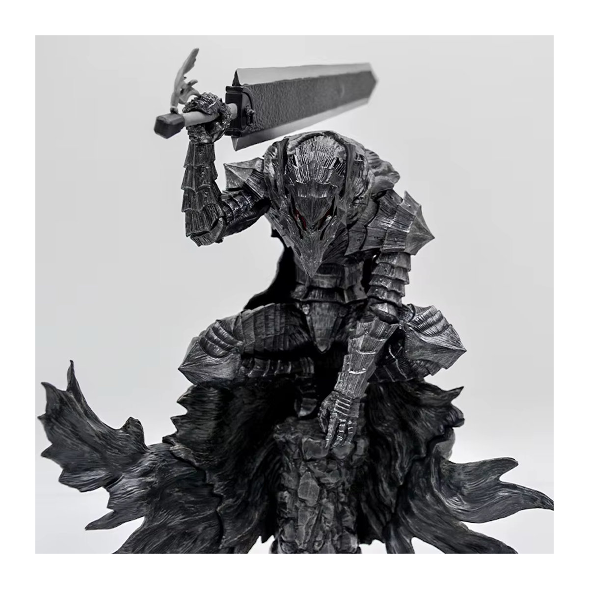 KONBORE Berserk Guts Anime Figur in der Berserker Rüstung, Schwarz, Höhe: 23 cm - Bild 3