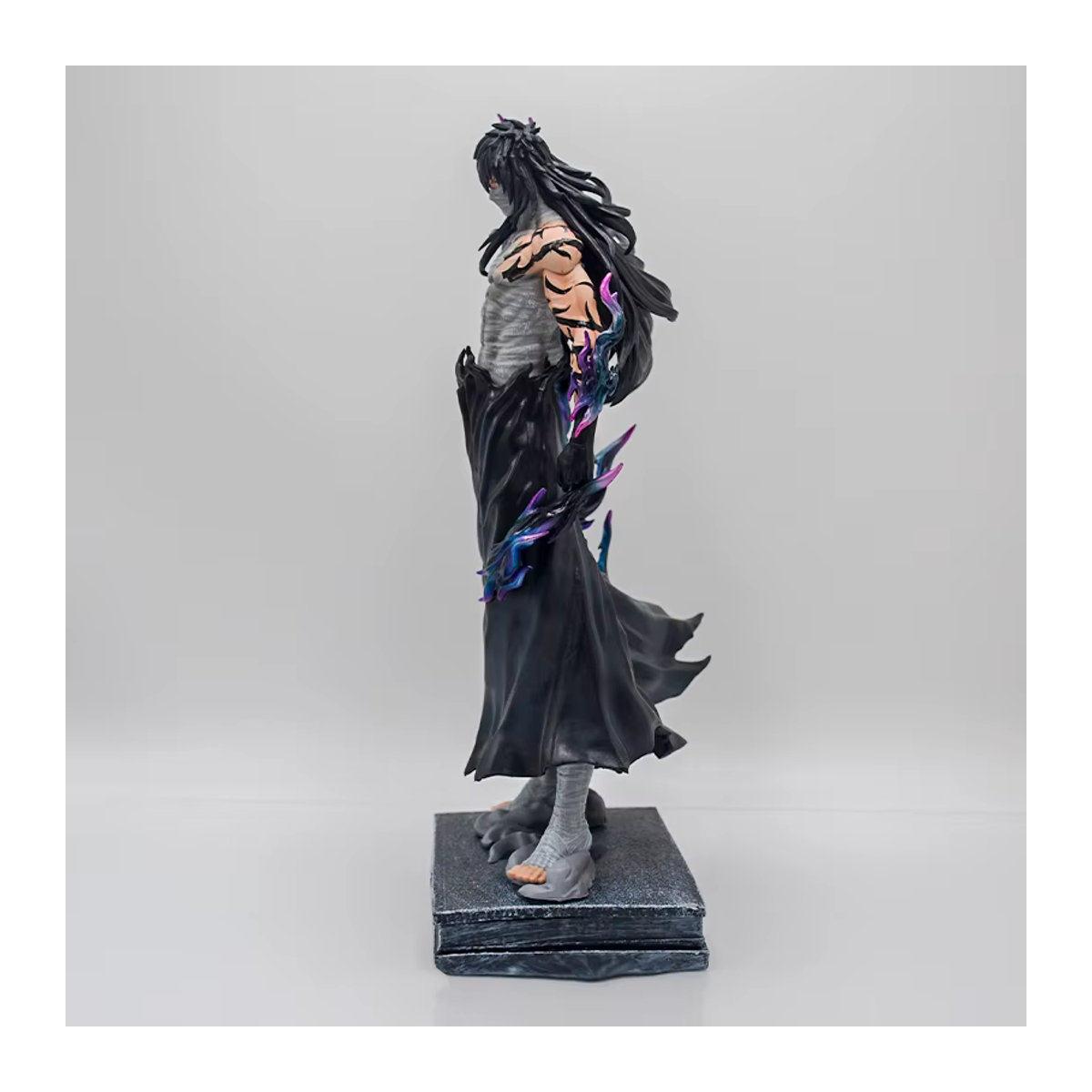 KONBORE Bleach Anime Actionfigur Ichigo Kurosaki Toshiro Hitsugaya Ulquiorra Cifer Sammelmodell aus Kunstharz, Höhe: 33 cm, mehrfarbig - Bild 4