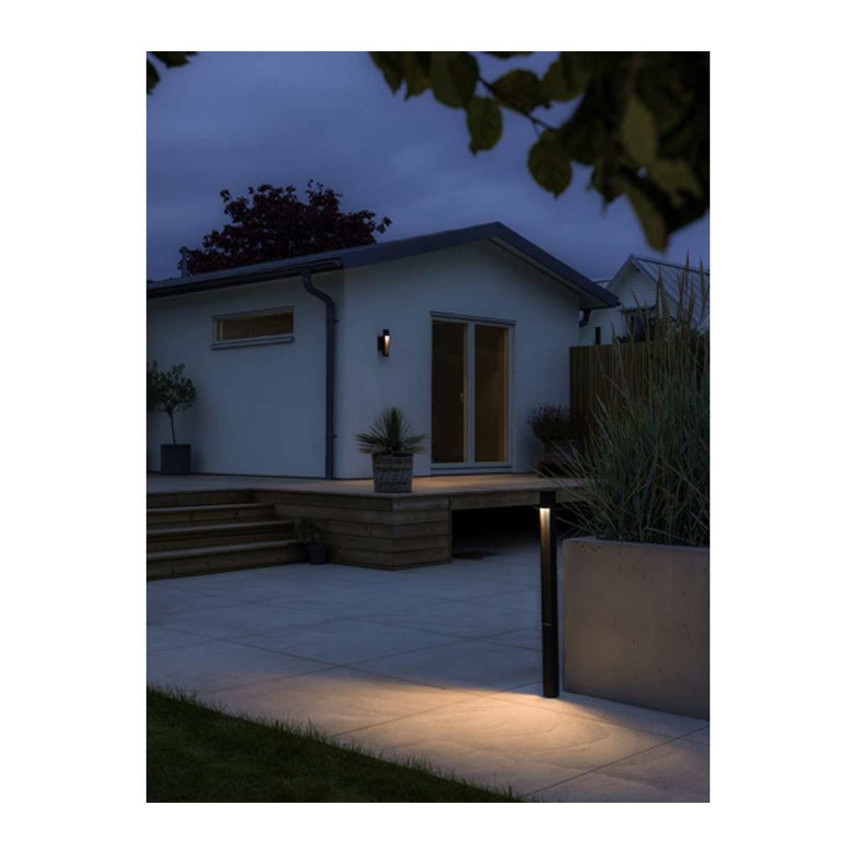 Konstsmide Udine Wegeleuchte aus Aluminium in Schwarz mit LED 12W Warmweiß B/L: 97 x 7,5 cm - Bild 4