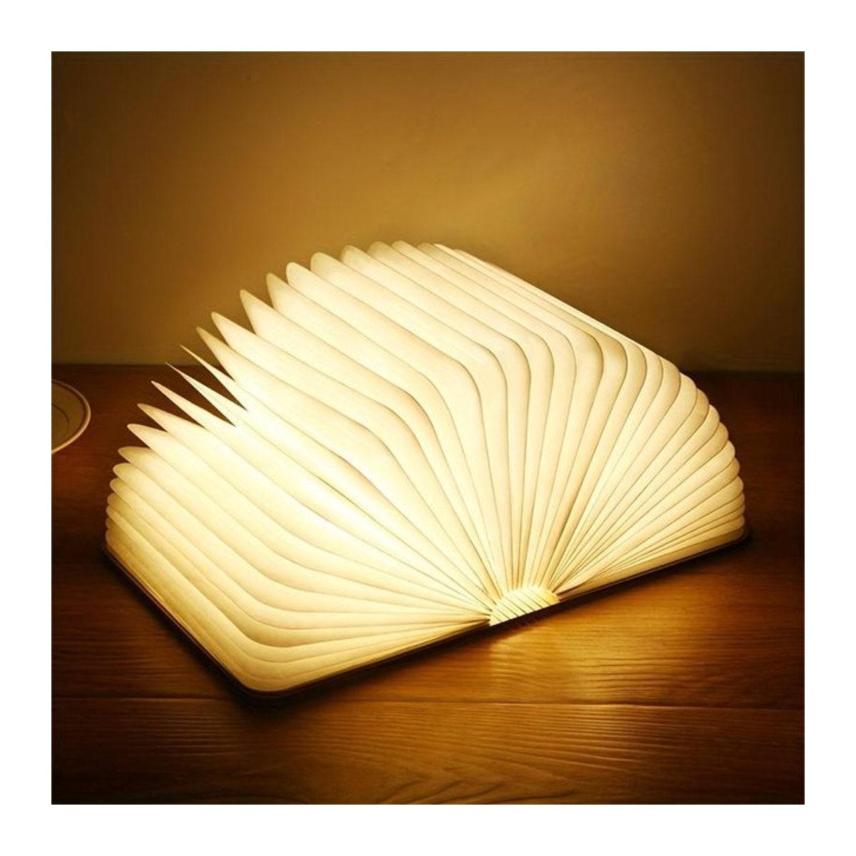 Kreative faltbare LED Buchlampe von YC Direct in Braun mit warmweißem Licht und USB-Anschluss - Bild 1