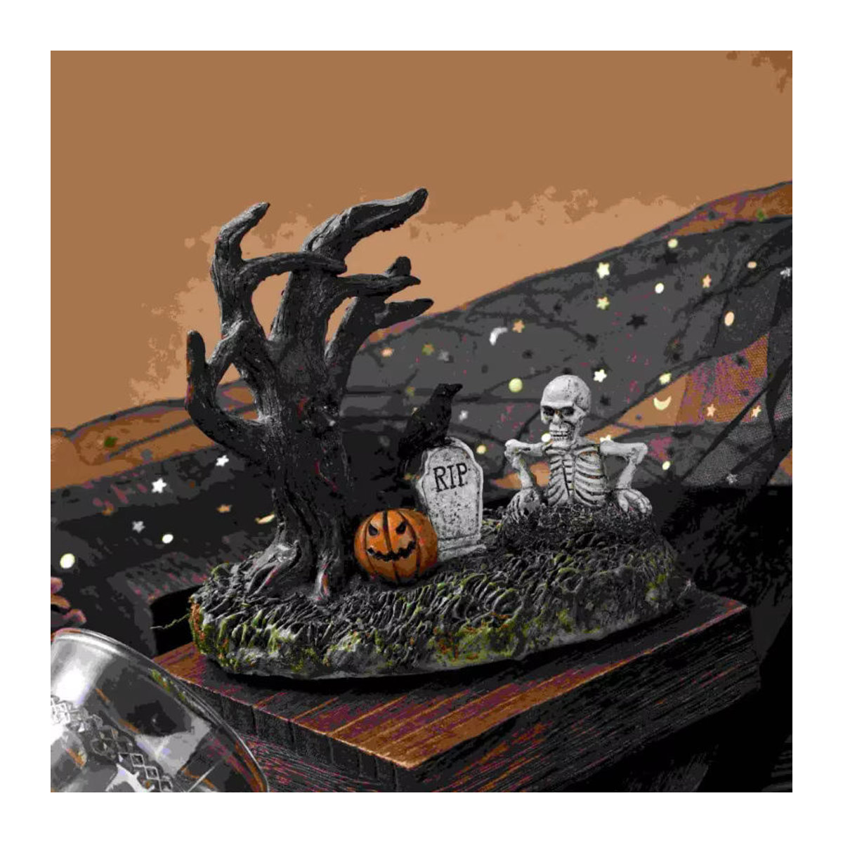 Kreative Halloween Dekoration aus Kunstharz als Landschafts-Ornament mit Geist und welkem Baum für deinen Desktop in Mehrfarbig - Bild 4