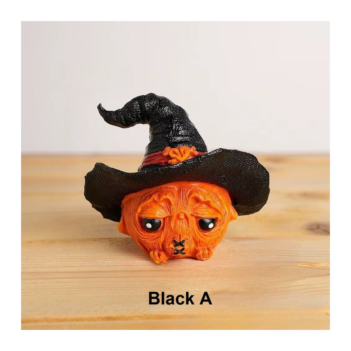 Kreative Halloween Dekoration aus Kunstharz mit Geist, Hexe und Kürbis in Lila und Orange für deine Desktop-Landschaft - Bild 3