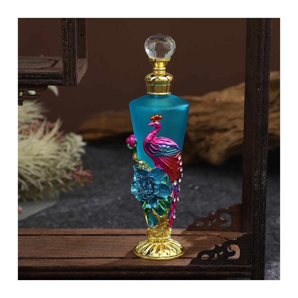 Kreative Parfüm Flasche aus Glas mit blauem Emaille Pfau und Blumen-Design, konische Form mit Diamant Deckel, 30ml, Blau - Bild 1