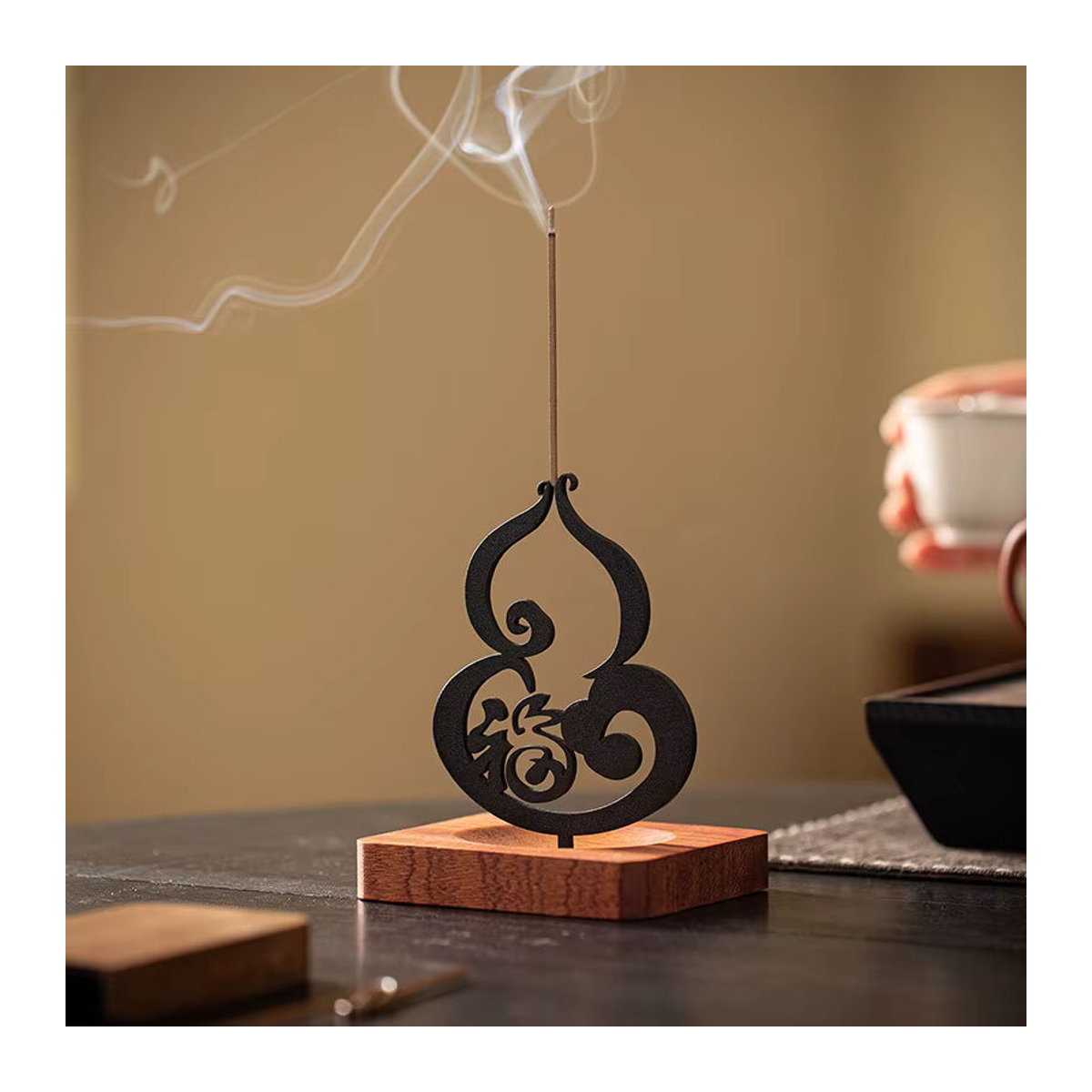 Kreativer Kürbis Weihrauchbrenner aus Holz in Schwarz für Aromatherapie und Dekoration - Bild 3