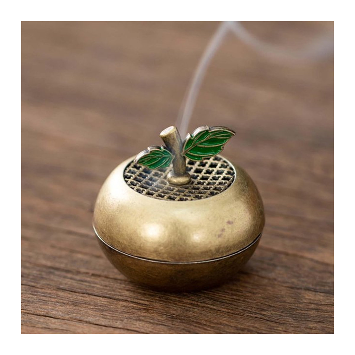 Kreatives Weihrauchgefäß in Fruchtform aus Messing in Gold für Aromatherapie und Dekoration - Bild 1