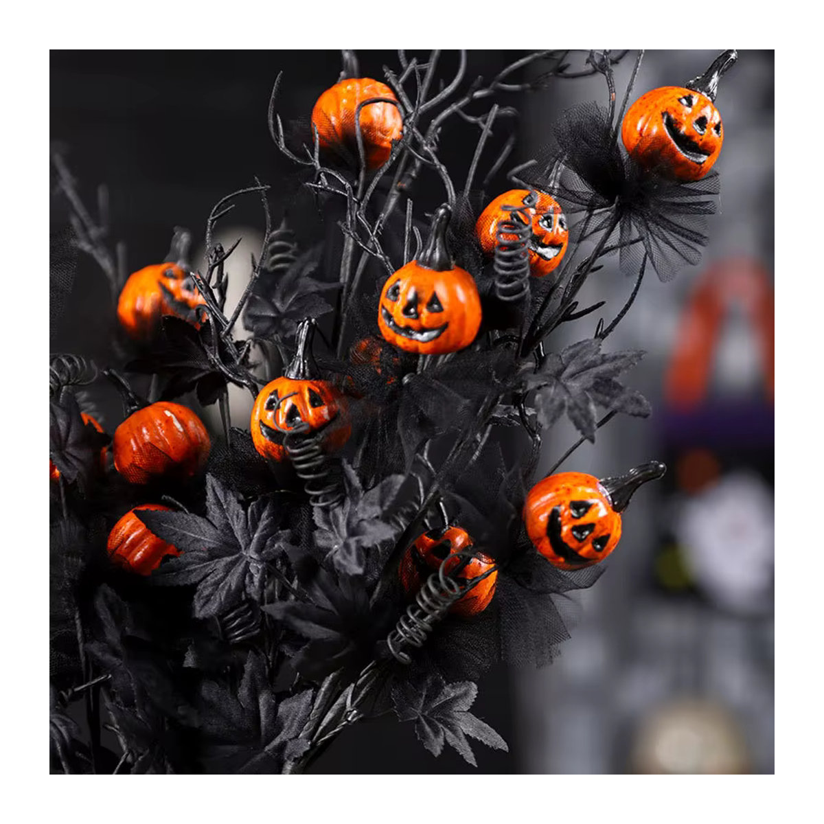 Künstliche Ahornblätter mit Kürbis-Elementen in Schwarz für deine Halloween Gothic Dekoration als Vasenarrangement - Bild 3