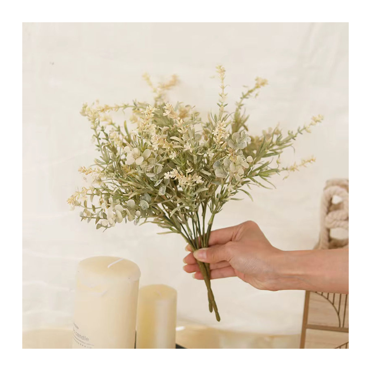 Künstliche Eukalyptusblätter und Schleierkraut von Kahaul in Grün und Weiß als florale Dekoration für Hochzeit, Weihnachten und Wohnzimmer - Bild 2
