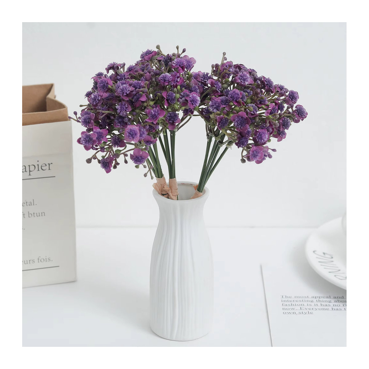 Künstliche Gypsophila Baby's Breath in Lila als florales Arrangement aus Kunststoff für deine Tischdekoration bei Hochzeiten oder Weihnachten - Bild 1