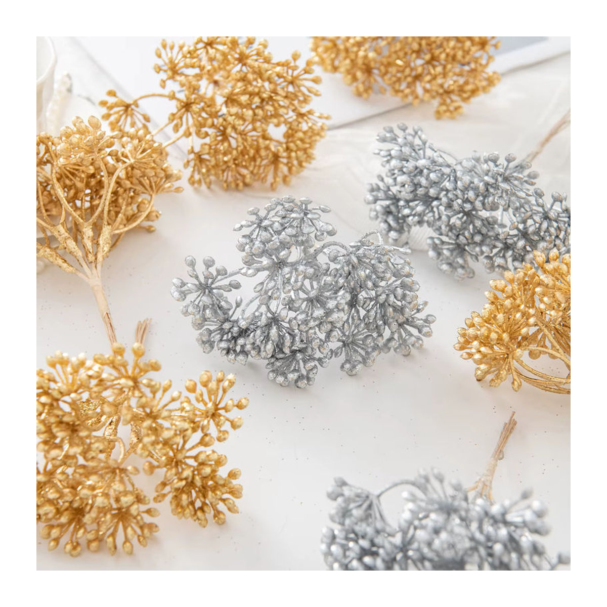 Künstliche Gypsophila Blumen in Gold für deine Dekoration bei Hochzeit, Weihnachten oder DIY-Geschenkboxen - Bild 4