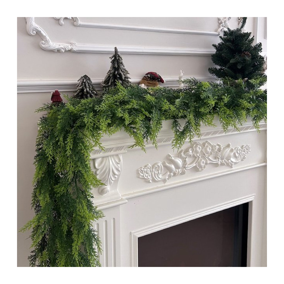 Künstliche Kiefern-Hängepflanze von Kmitang in Grün, 180 cm Weihnachtsranke aus Kunststoff und Rattan für deine Dekoration zu Weihnachten oder Hochzeiten - Bild 1