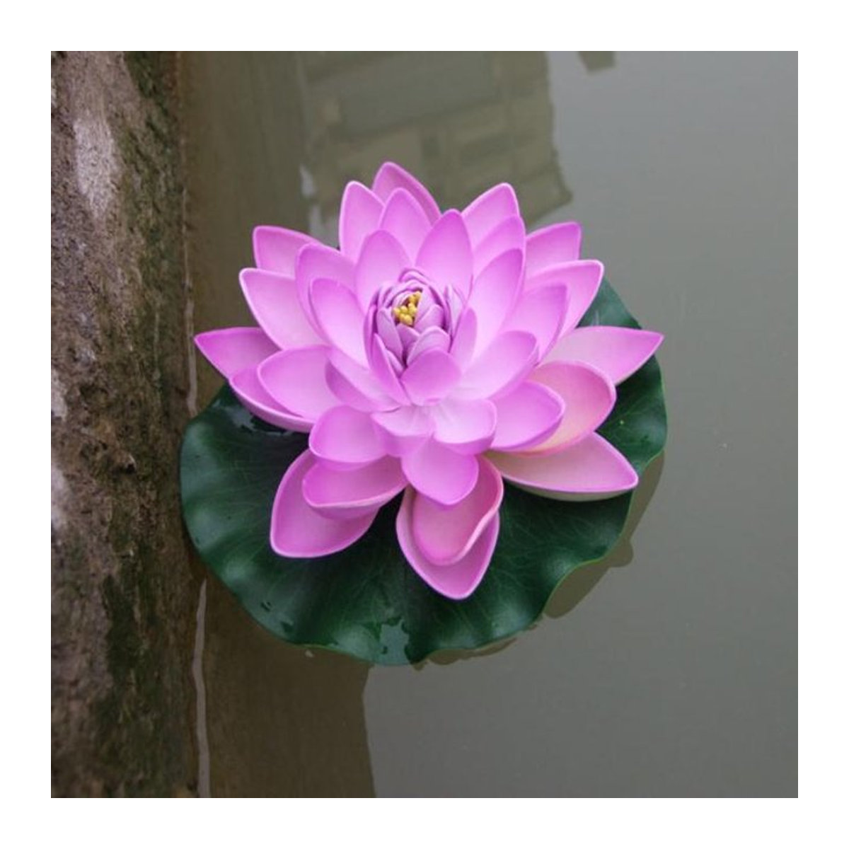 Künstliche Lotus-Seerose für den Gartenteich und die Terrassendekoration in Rosa von chenxiaogang aus Kunstharz - Bild 1