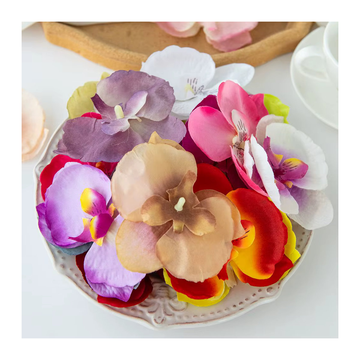 Künstliche Orchidee aus Textil in Mehrfarbig für Hochzeits- und Weihnachtsdekoration - Bild 3