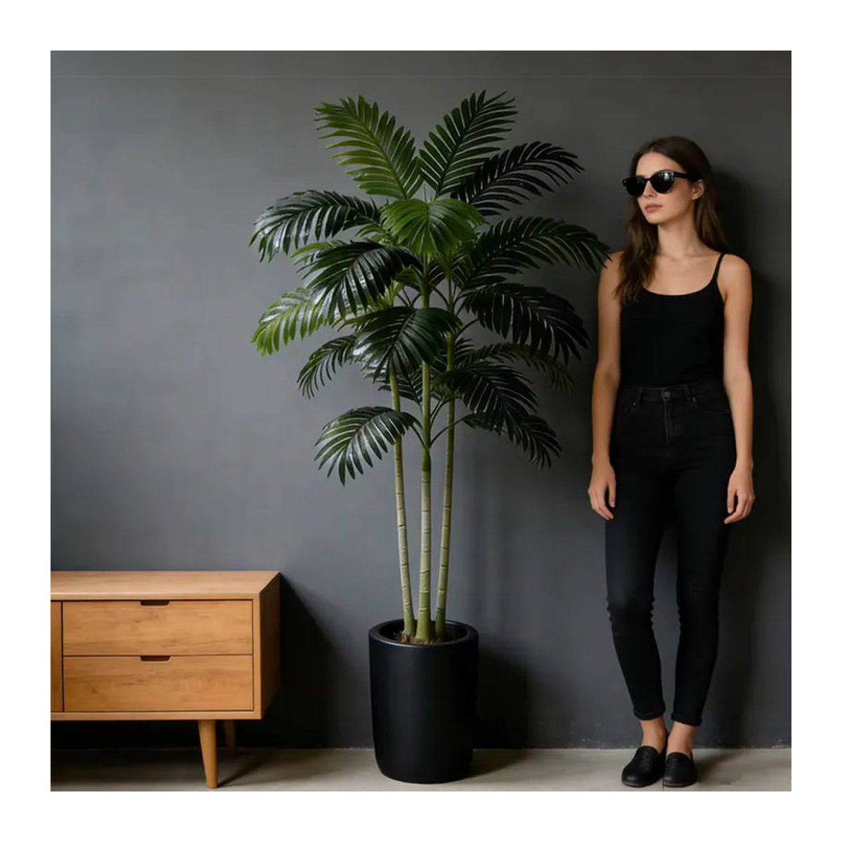 Künstliche Palme Kmitang in Grün als Topfpflanze aus Kunststoff für moderne Haus- und Gartendekoration, Höhe: 70 cm - Bild 1