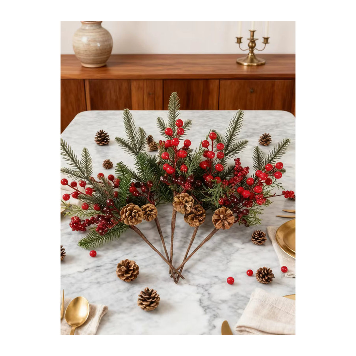 Künstliche Pflanzen mit roten Früchten von XIAOYINMO als Dekoration für Weihnachten, Hochzeiten und Garten - Bild 7
