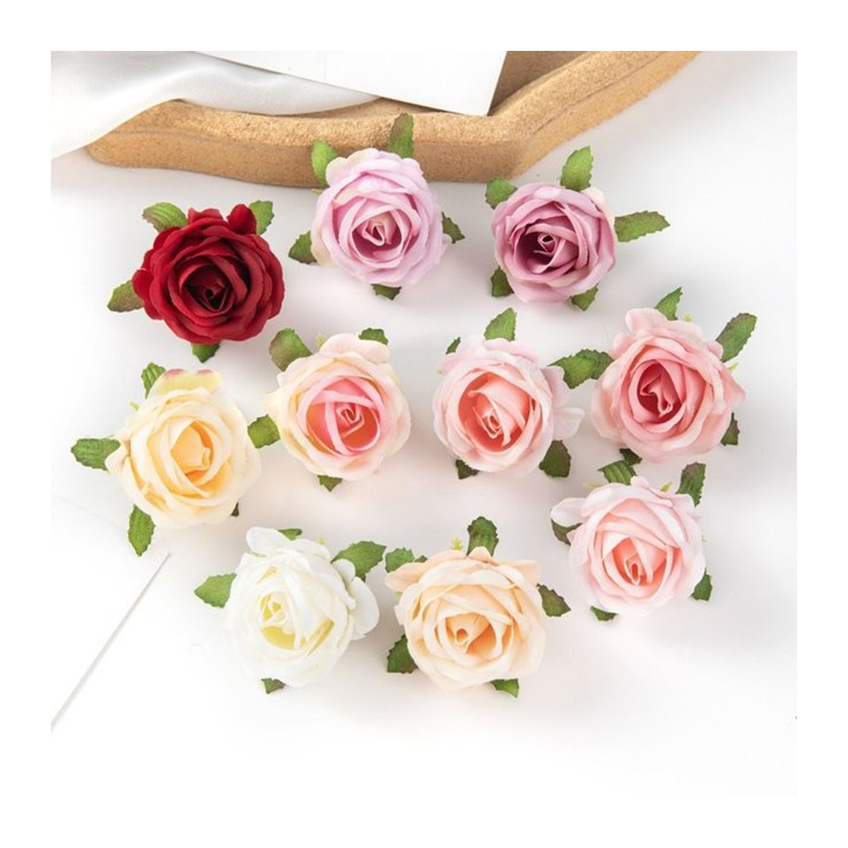 Künstliche Rose aus Seide in Mehrfarbig für deine Dekoration und Hochzeitsarrangements - Bild 1