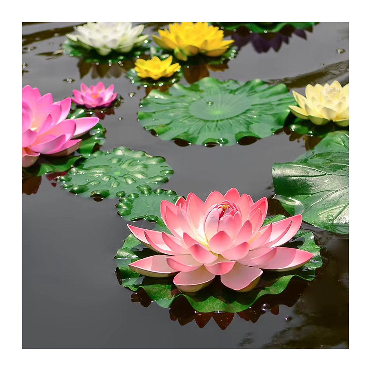 Künstliche schwimmende Lotusblätter von TPXCKz in Grün aus Kunststoff für Gartenteich und Pool-Dekoration - Bild 3