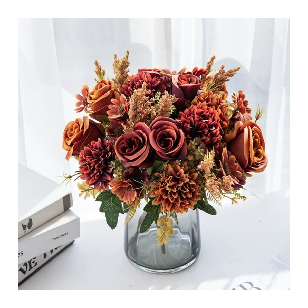 Künstlicher Blumenstrauß im europäischen Vintage-Stil mit mehrfarbigen Rosen für deine Dekoration in der Vase - Bild 1