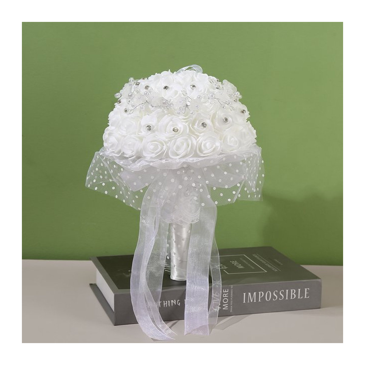 Künstlicher Brautstrauß aus Textil in Weiß mit Rosen für deine Hochzeit - Bild 1