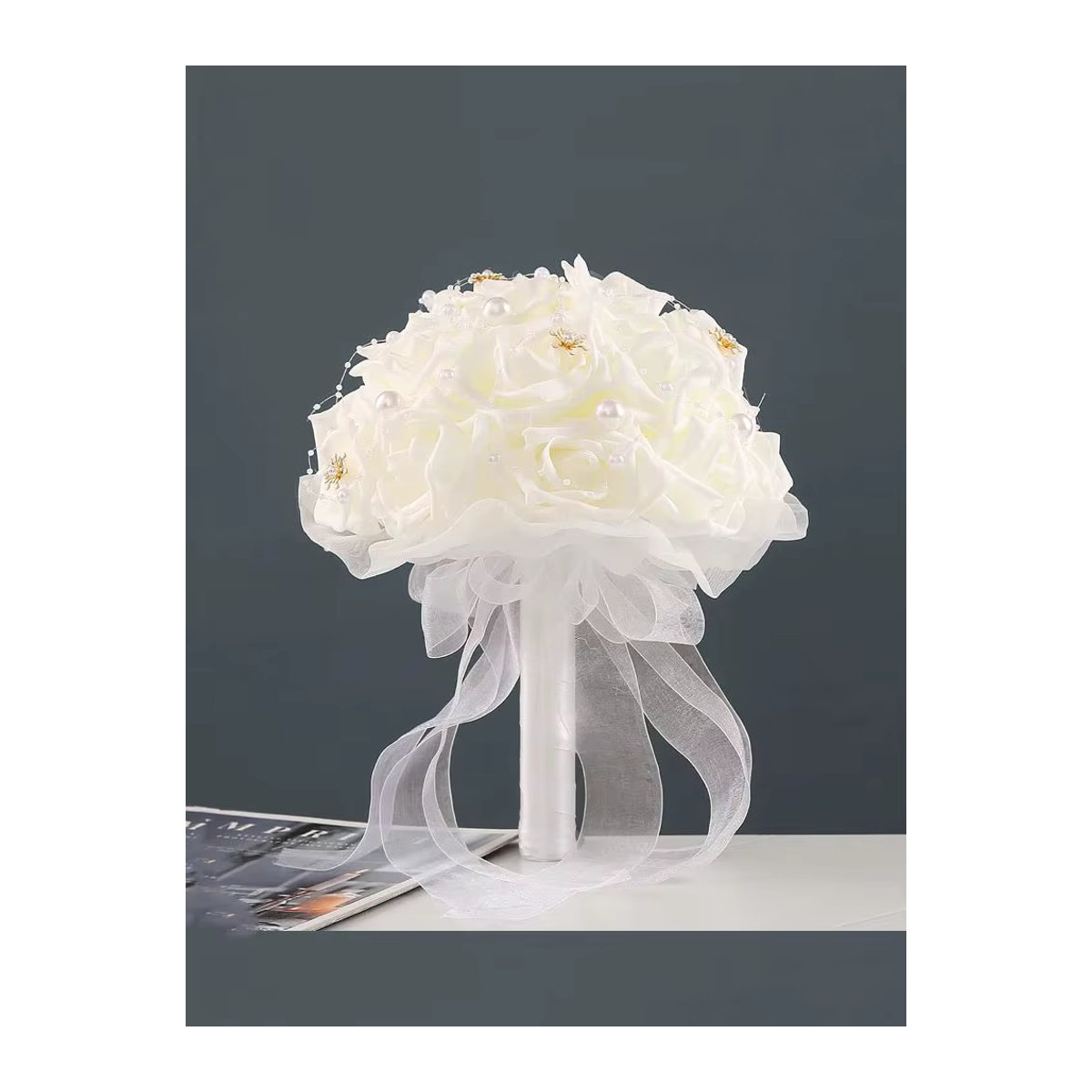 Künstlicher Brautstrauß aus weißen Rosen aus Textil für Hochzeiten und Verlobungen - Bild 5