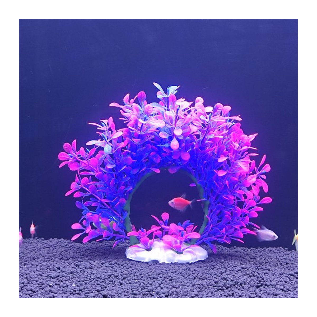Künstlicher Unterwasserkranz aus Kunststoff für dein Aquarium in Grün, Rosa und Lila - Bild 1