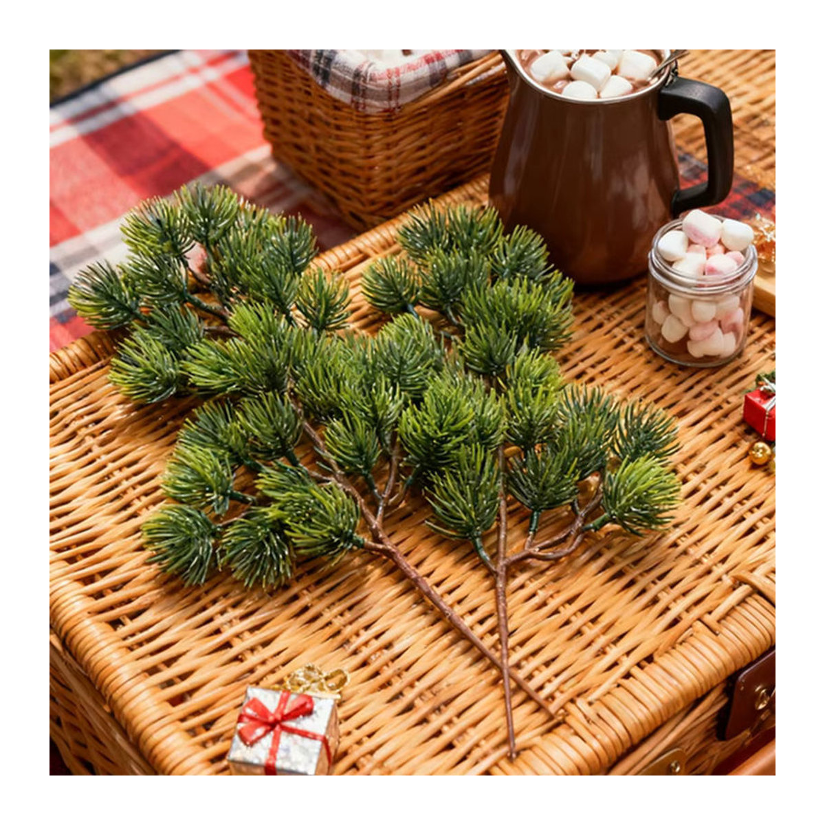 Künstlicher Weihnachtskranz aus Kiefer und Olive in Grün für deine Dekoration bei Hochzeit oder Weihnachten - Bild 6