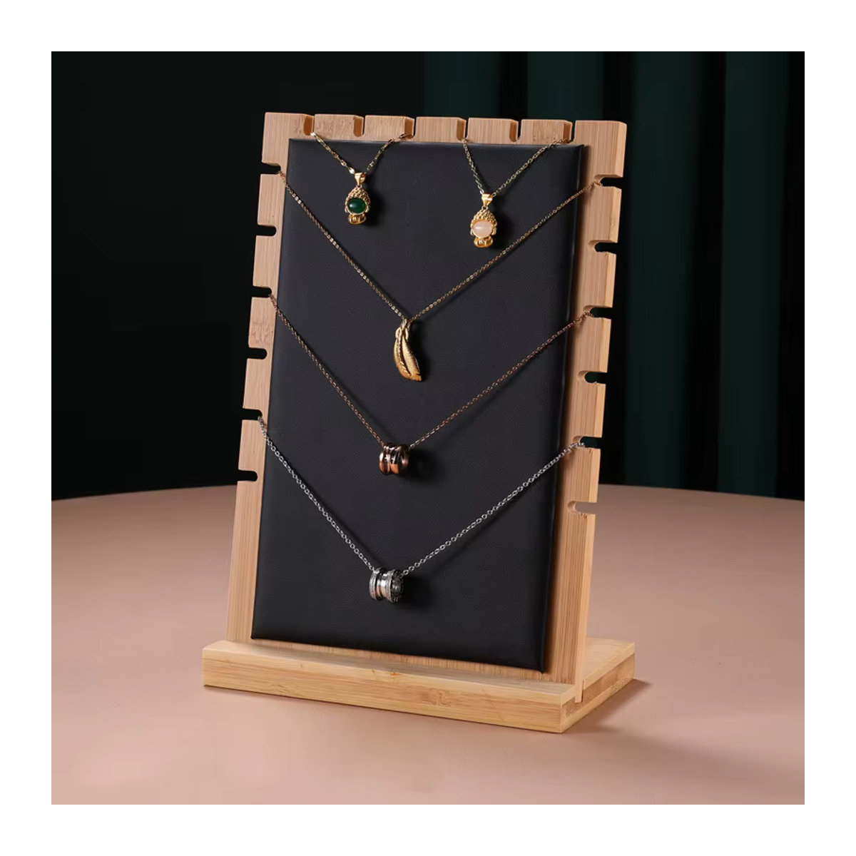 L-förmiger Halskettenständer aus Bambus und Holz von luckyiasv in Braun und Beige, vertikaler Schmuckständer für Anhänger, minimalistisches Design, stehend - Bild 2