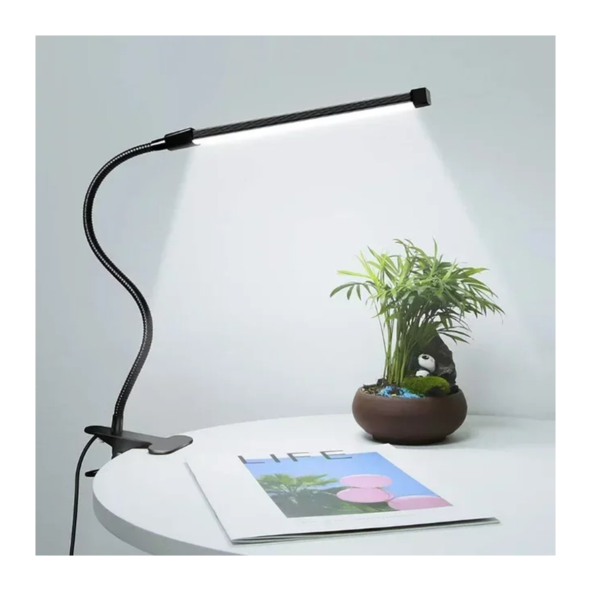 L-MANG LED Klemmlampe in Schwarz mit Augenschutz für Schreibtisch und Nachttisch - Bild 1