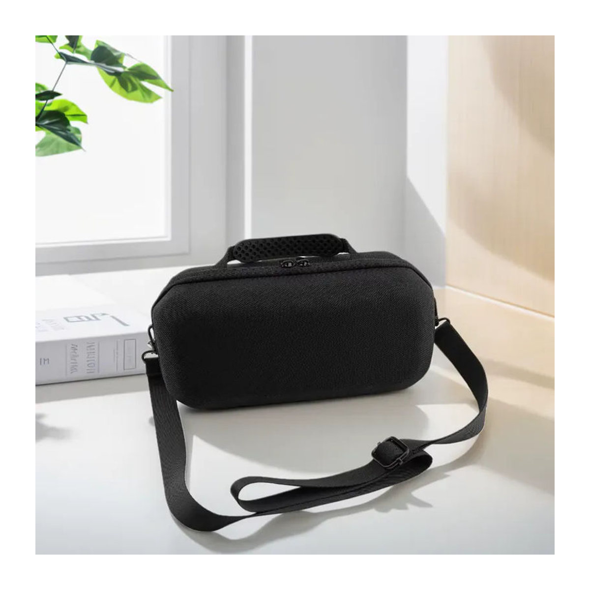 LAIMANEI Harte EVA-Reisetasche in Schwarz mit verstellbarem Schultergurt für JBL Charge 6 Bluetooth-Lautsprecher - Bild 2
