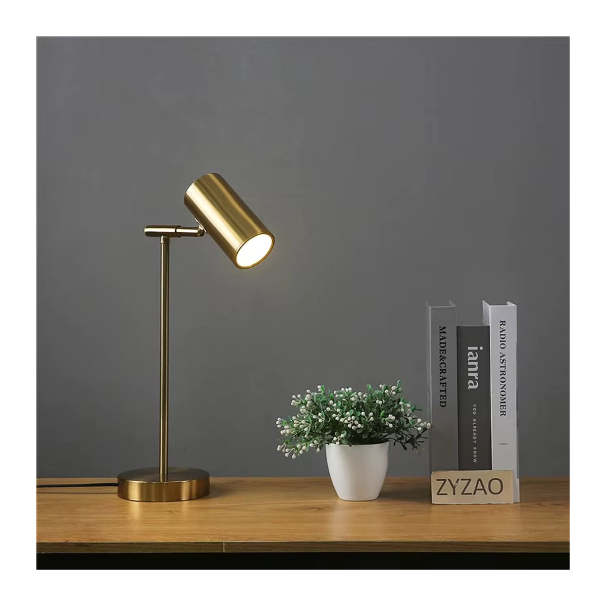 Lava Corki Moderne Tischlampe aus Metall in Gold für Wohnzimmer und Schlafzimmer - Bild 2